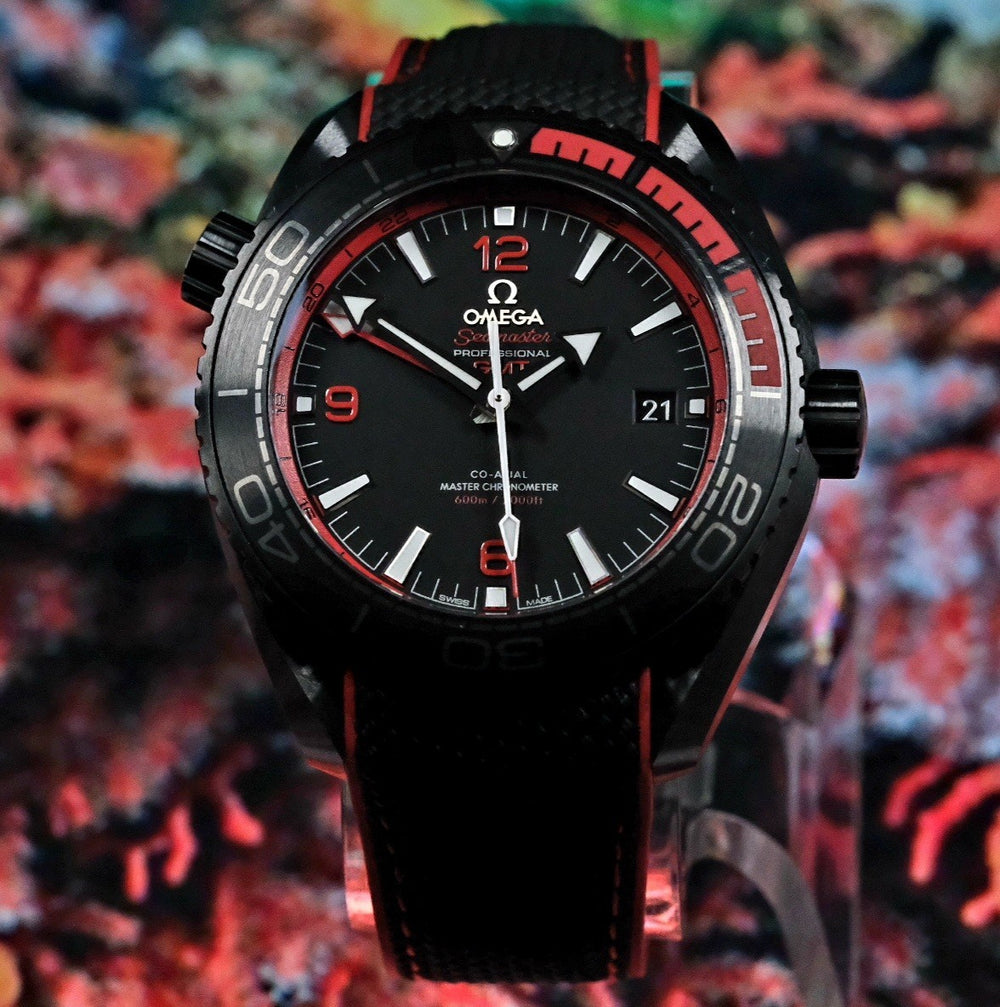 OMEGA Seamaster Planet Ocean 600M Deep Black GMT 215.92.46.22.01.003 — black ceramic dial front view